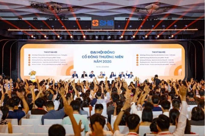 SHB shareholders attend record-high annual general meeting