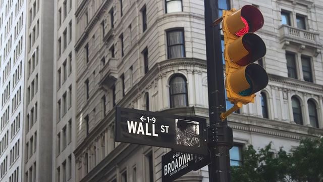 Launch bottleneck tightens as space-launch capacity constraints push five stocks to watch.