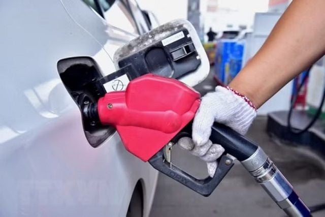 China Cuts Gasoline and Diesel Prices After Volatility in Global Oil Markets
