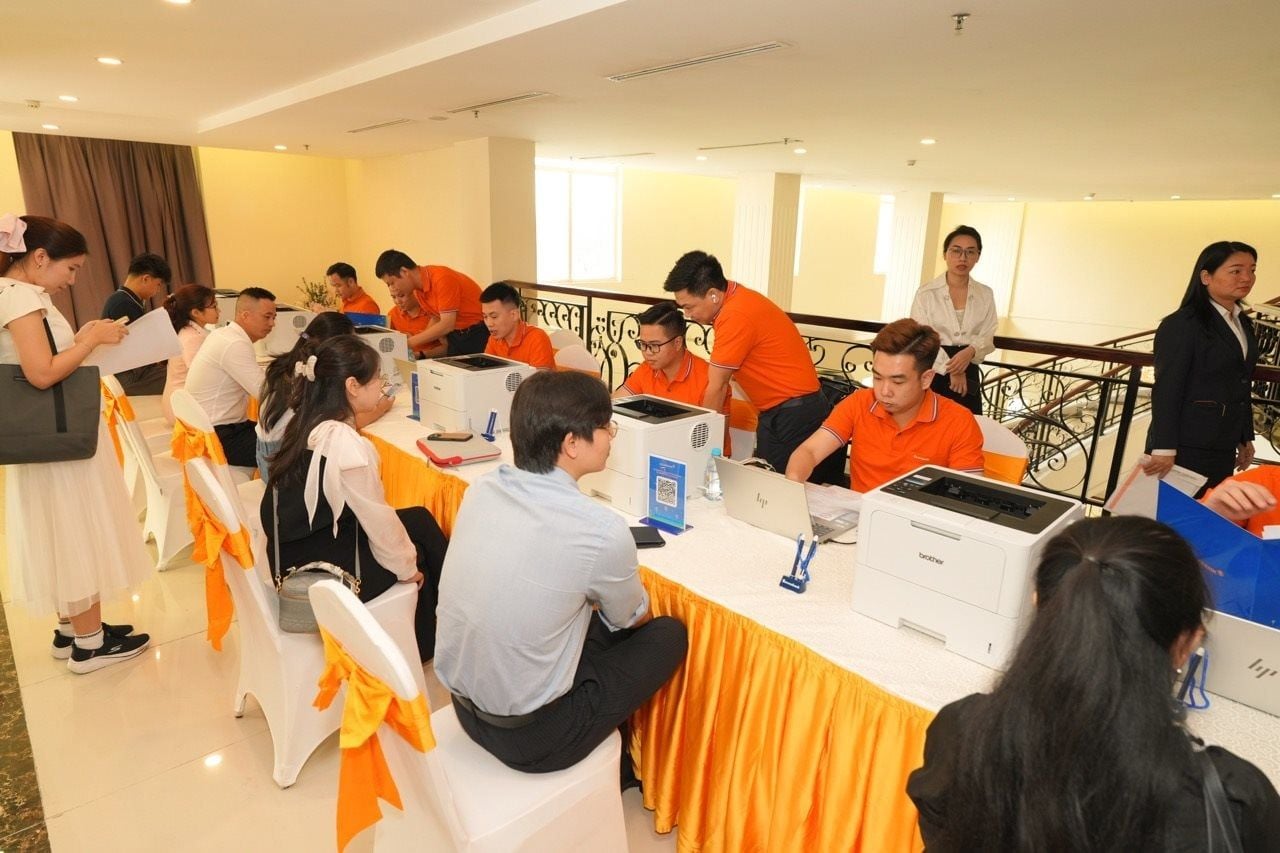 Sacombank AGM: Bank leadership addresses restructuring, handling of Trầm Bê's stake, and business strategy