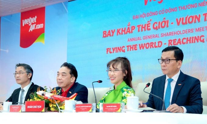 Vietjet to pay 30% stock dividend after 2025 profit rise, aims to attract international investment