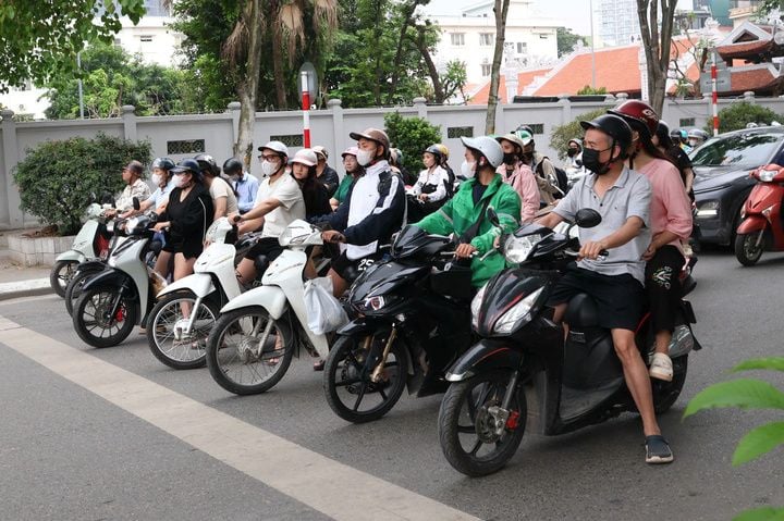 Hanoi Has Not Yet Reviewed the Low-Emission Zone Plan for Ring Road 1