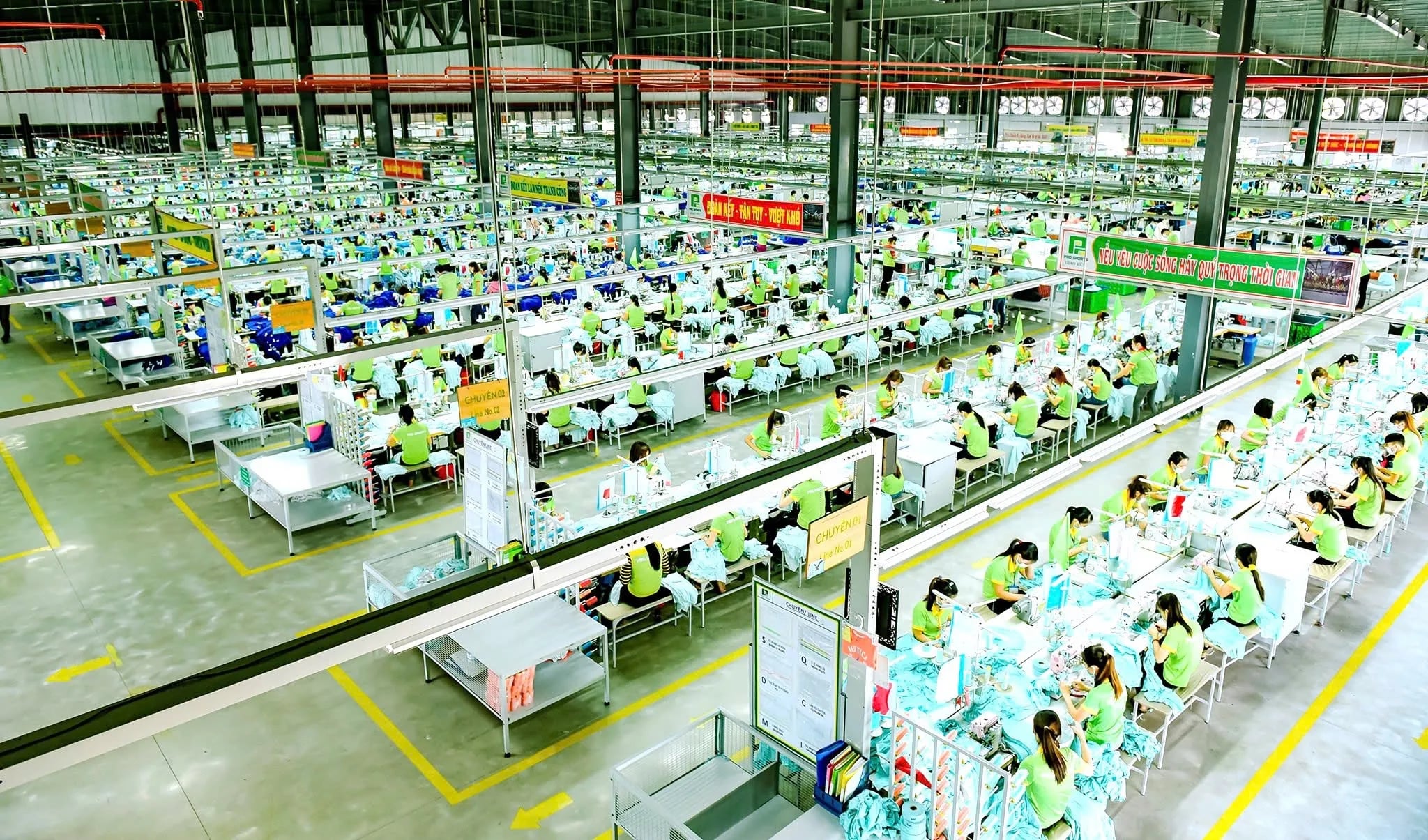 Velosar aims to elevate its domestic sports brand to the regional level, says chairman Phan Minh Chính