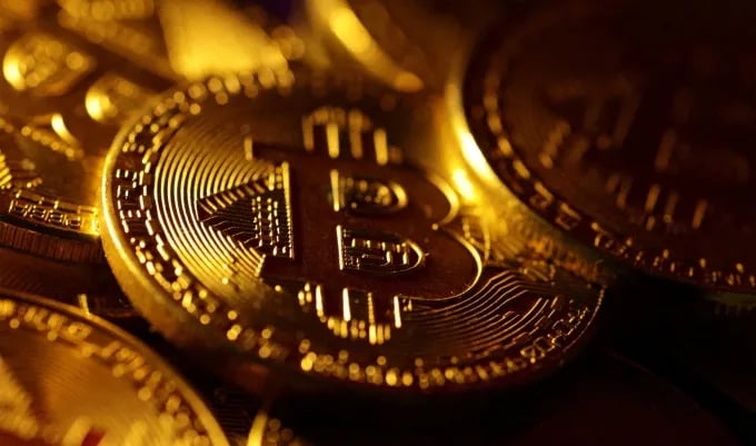 Bitcoin tops $80,000 as US-Iran tensions escalate