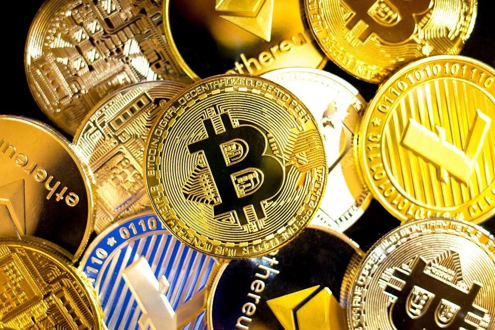 Bitcoin Rơi Dưới Mức 90.000 USD Khi Rủi Ro Vĩ Mô Đè Nặng Thị Trường Tiền Số