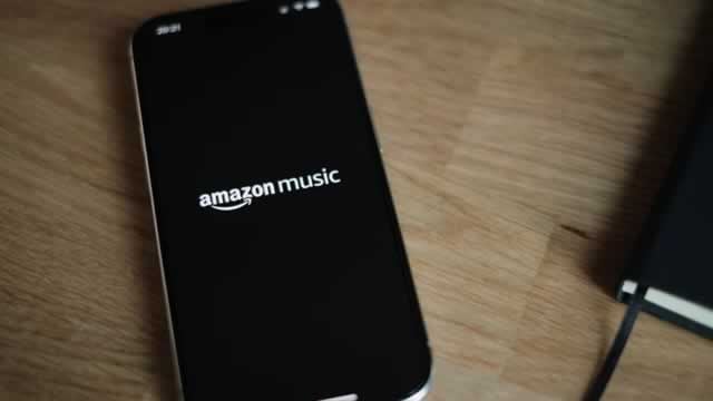 Melania Memecoin Rockets 50% In 2026, Leaves Official Trump Coin Trailing In The Dust As Amazon Documentary Hype Builds