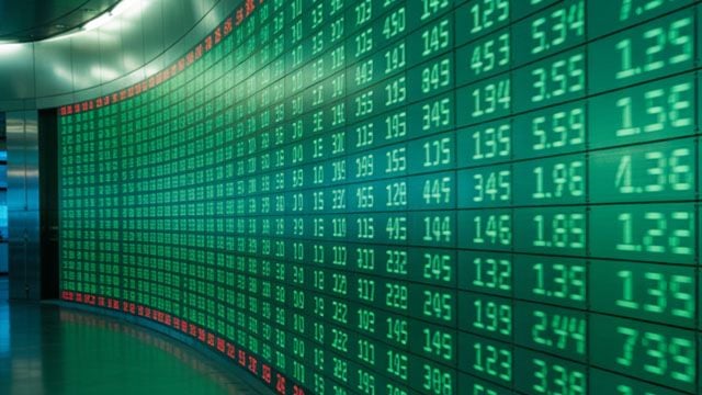 SLV vs PPLT: Cost, Risk, and Size in Silver and Platinum ETFs