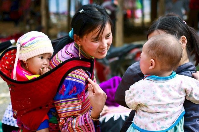 Proposed policy would grant at least 2 million VND per birth to three groups of women