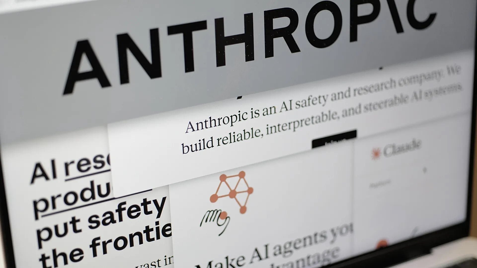 Anthropic's Mythos breach: unauthorized access by a Discord group prompts security and governance concerns