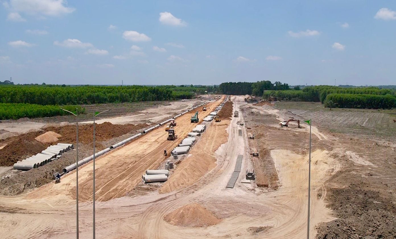 Dong Nai calls for accelerated completion of Long Thanh airport connectivity projects (25B and 25C)