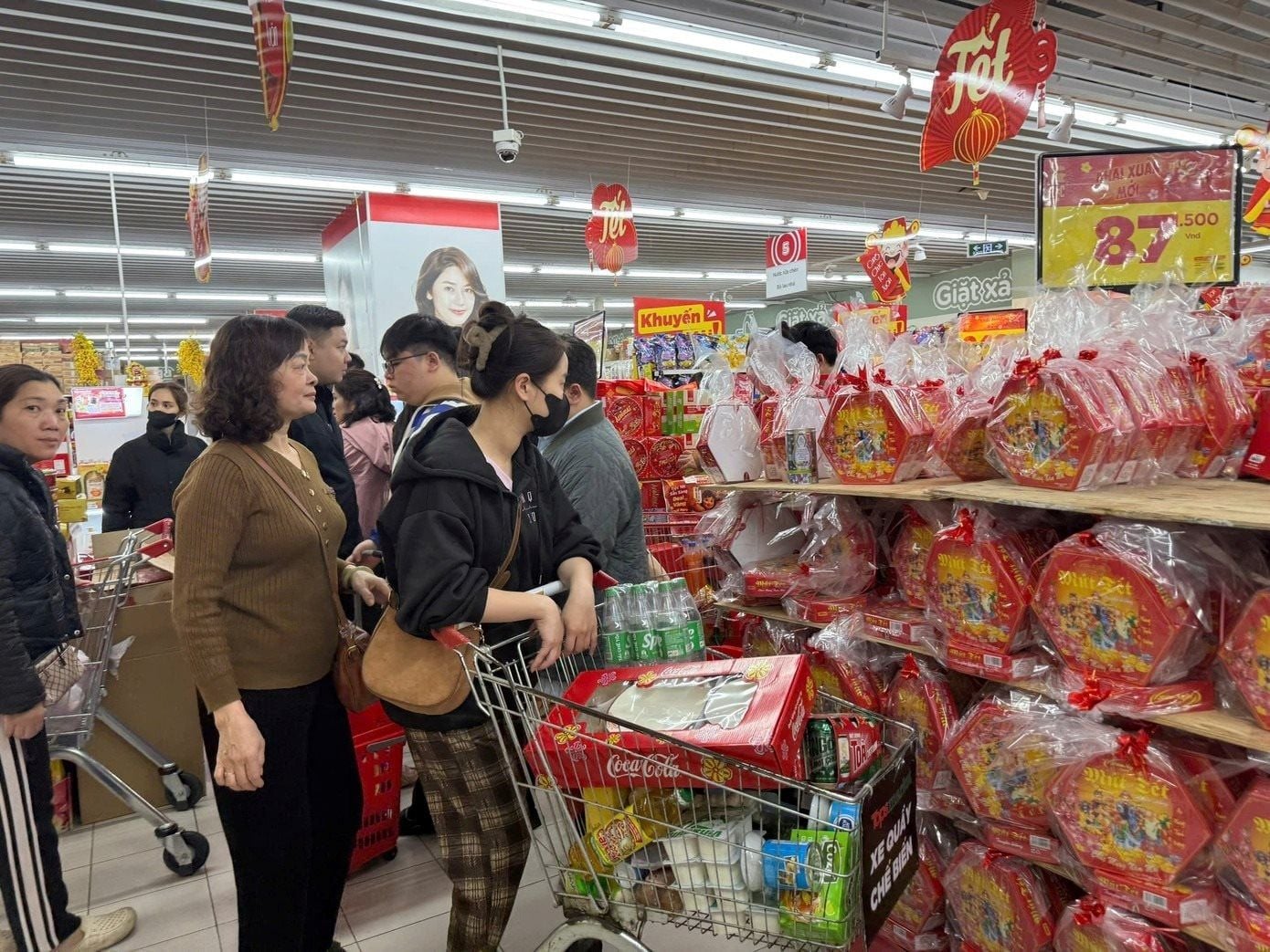 Vietnamese retail market reaches 7 quadrillion VND in size as Thailand urges exporters to act