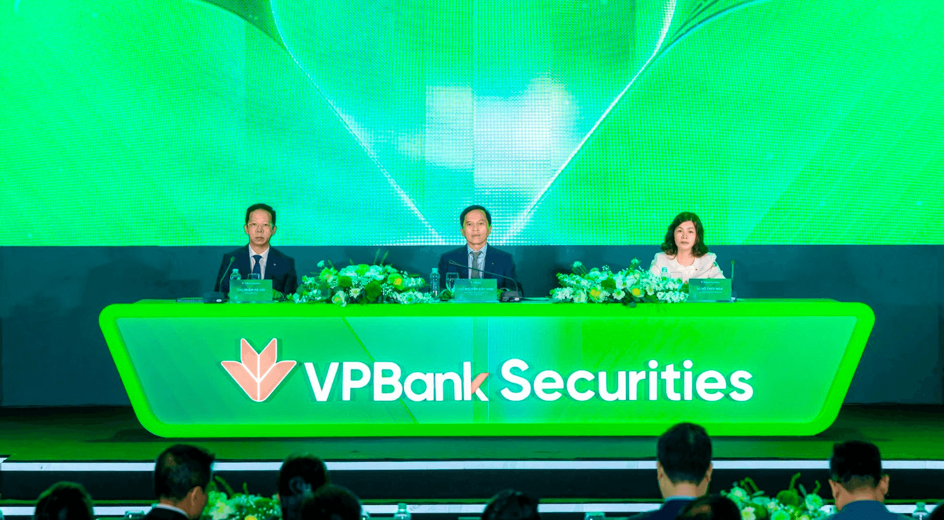 VPBankS Chairman Addresses Shareholders’ Feedback That Stock Price Is Below IPO