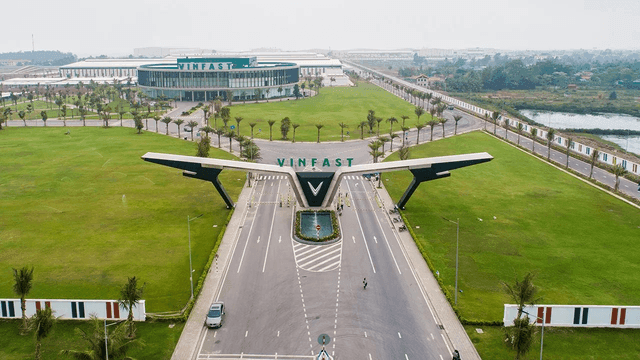 VinFast leadership addresses rumors of exiting the automotive sector