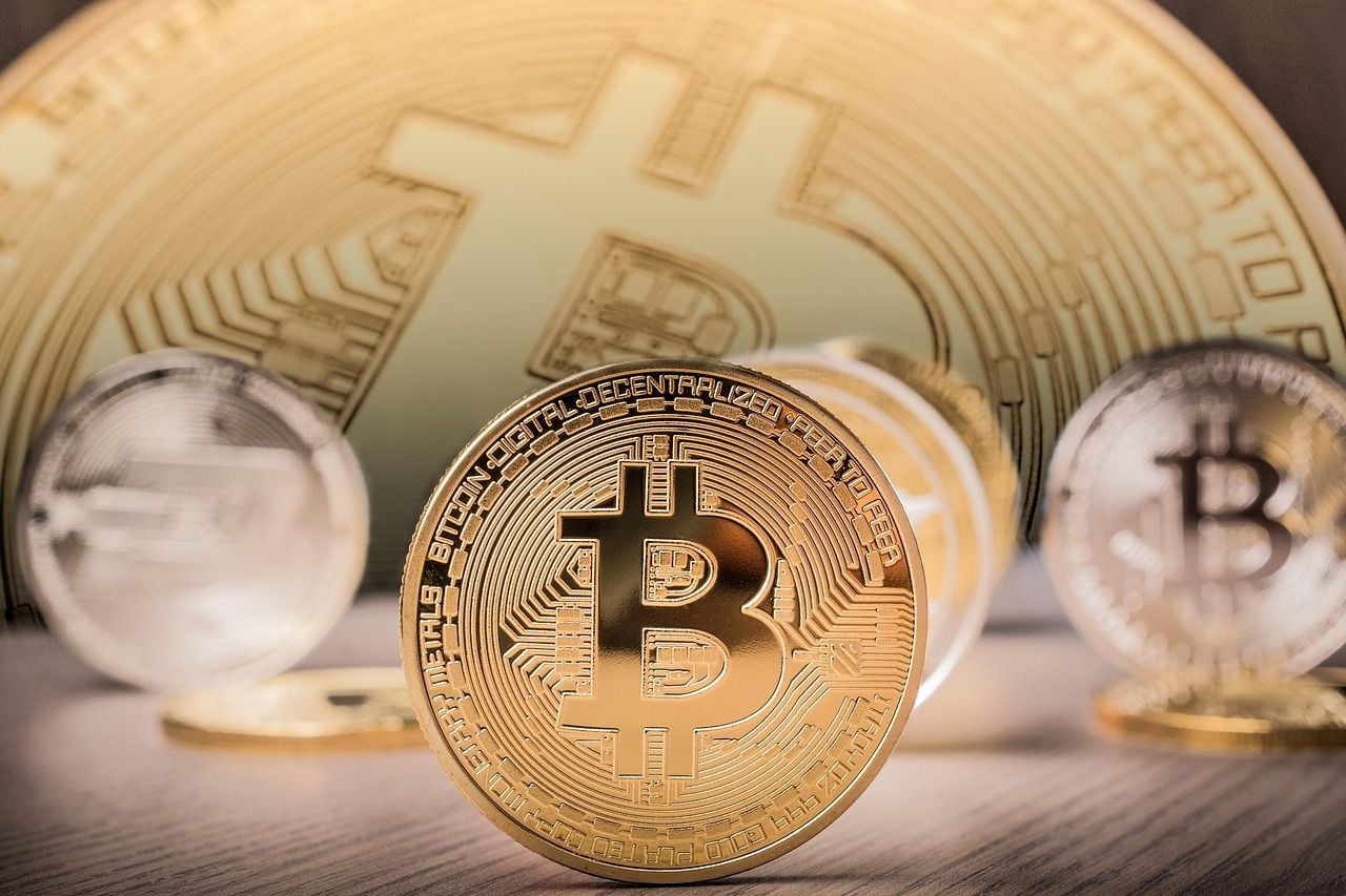 Bitcoin Eyes $82K Breakout as Bulls Regain Market Control