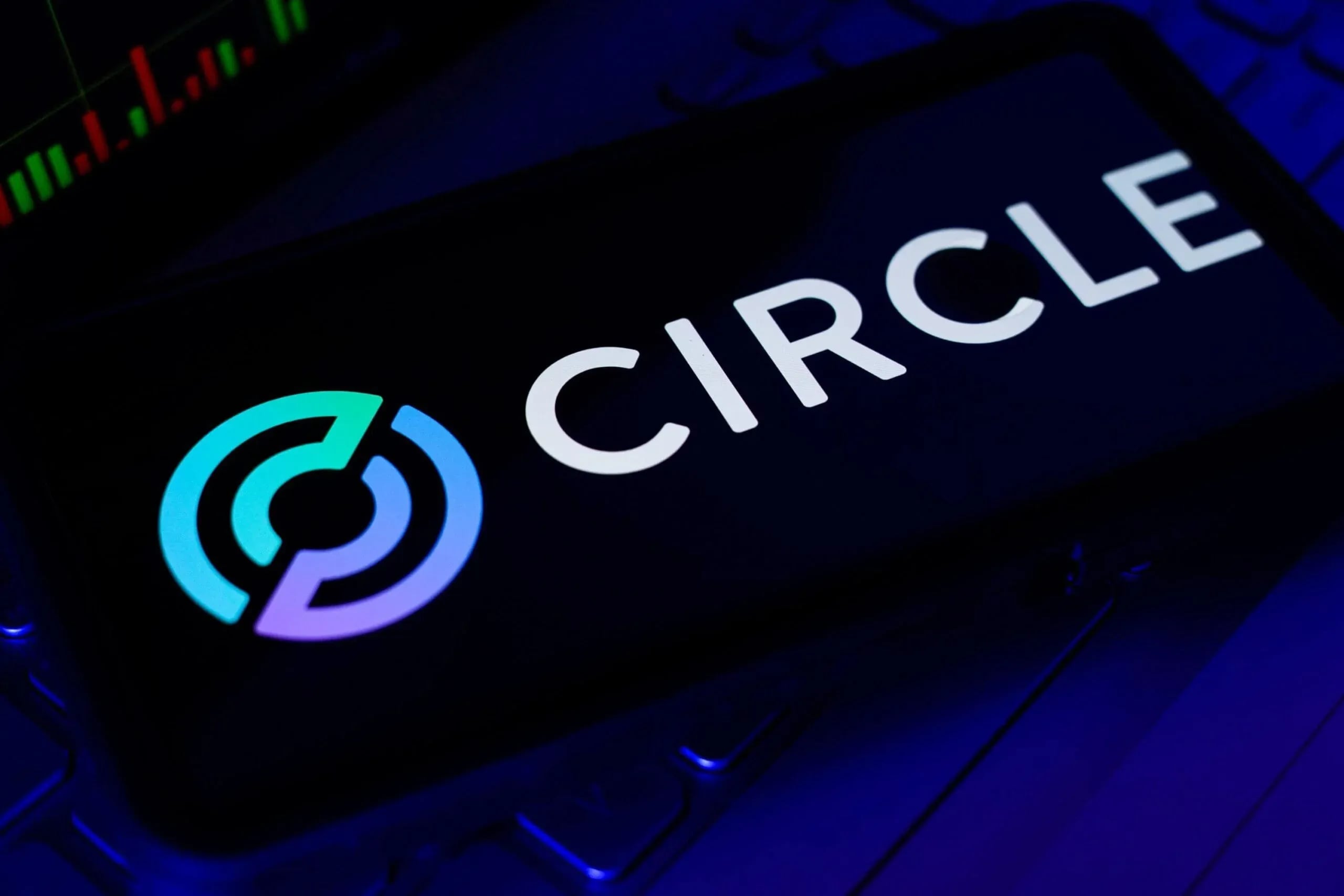 Circle Internet Group (CRCL) stock falls 20% after stablecoin yield ban emerges