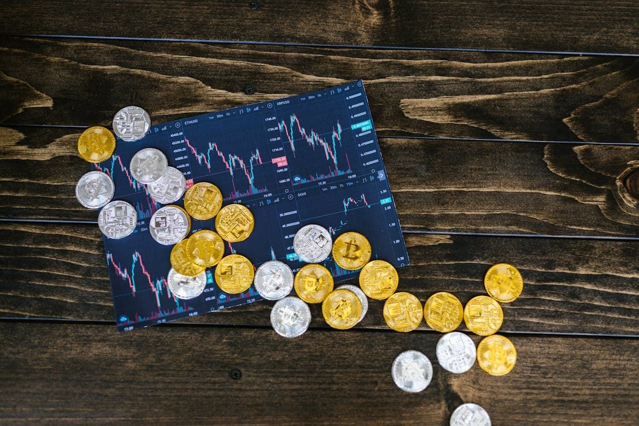 Thị trường tiền điện tử ổn định khi Bitcoin tiến gần mốc 77 nghìn USD, Ethereum chịu áp lực