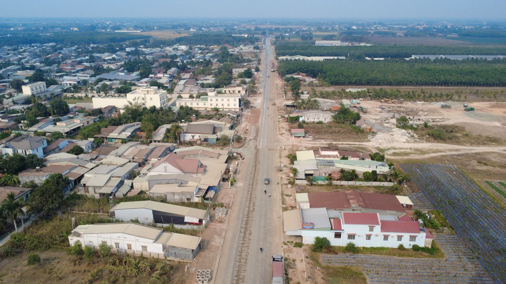 Progress on Tay Ninh DT784C road widening project with a 220 billion VND investment