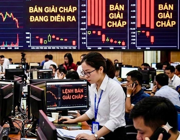 Executives of several listed companies face forced sale of pledged shares amid margin calls