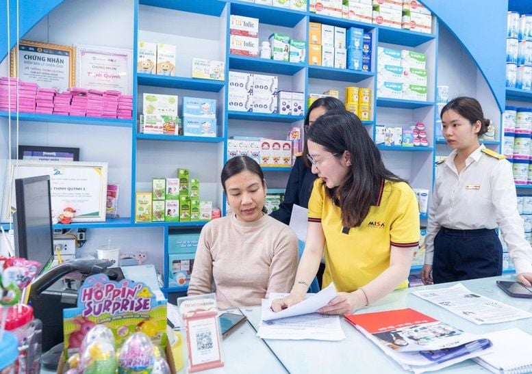 Small businesses with annual revenue under 500 million VND may continue using electronic invoices