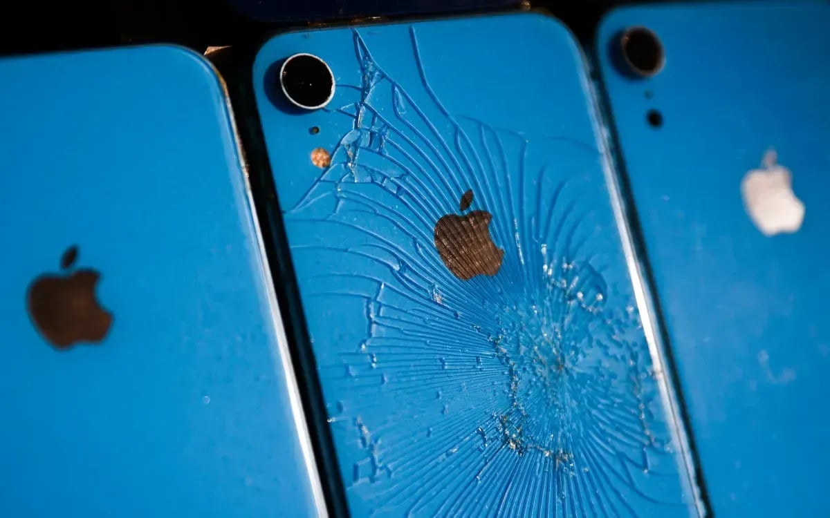 DarkSword hacking tool leak threatens hundreds of millions of iPhone and iPad users running outdated software.