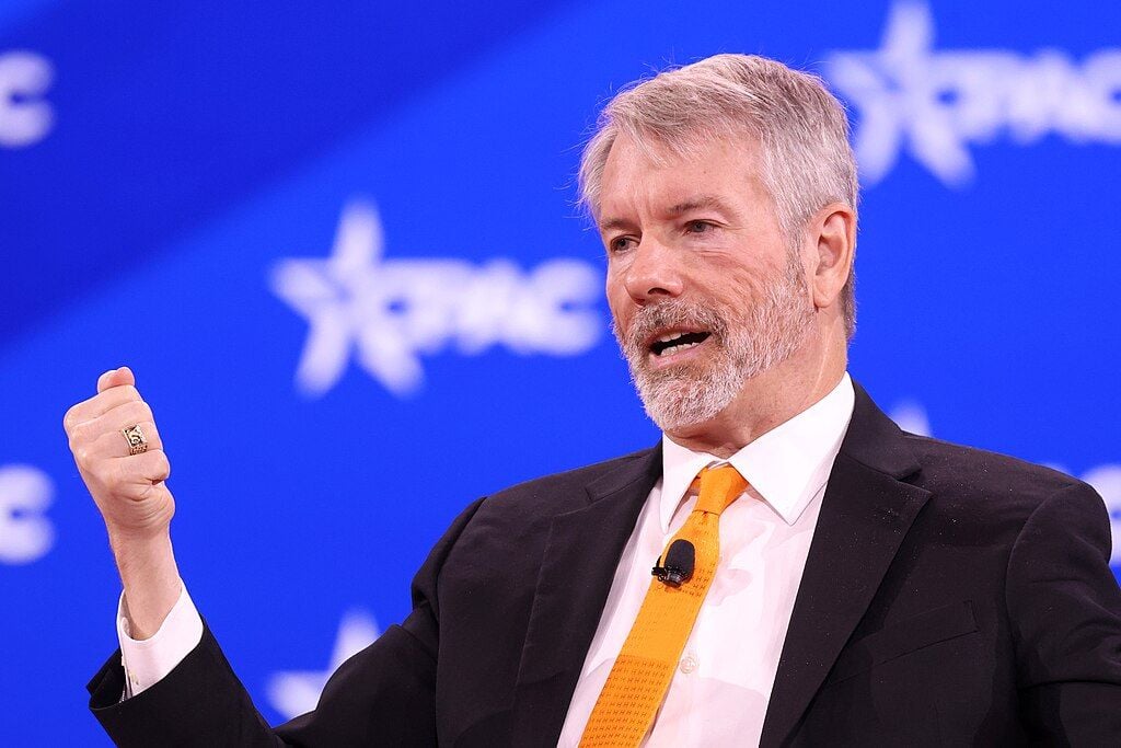 AI estimates Bitcoin could be $10,000–$20,000 lower without Strategy’s purchases since 2020.