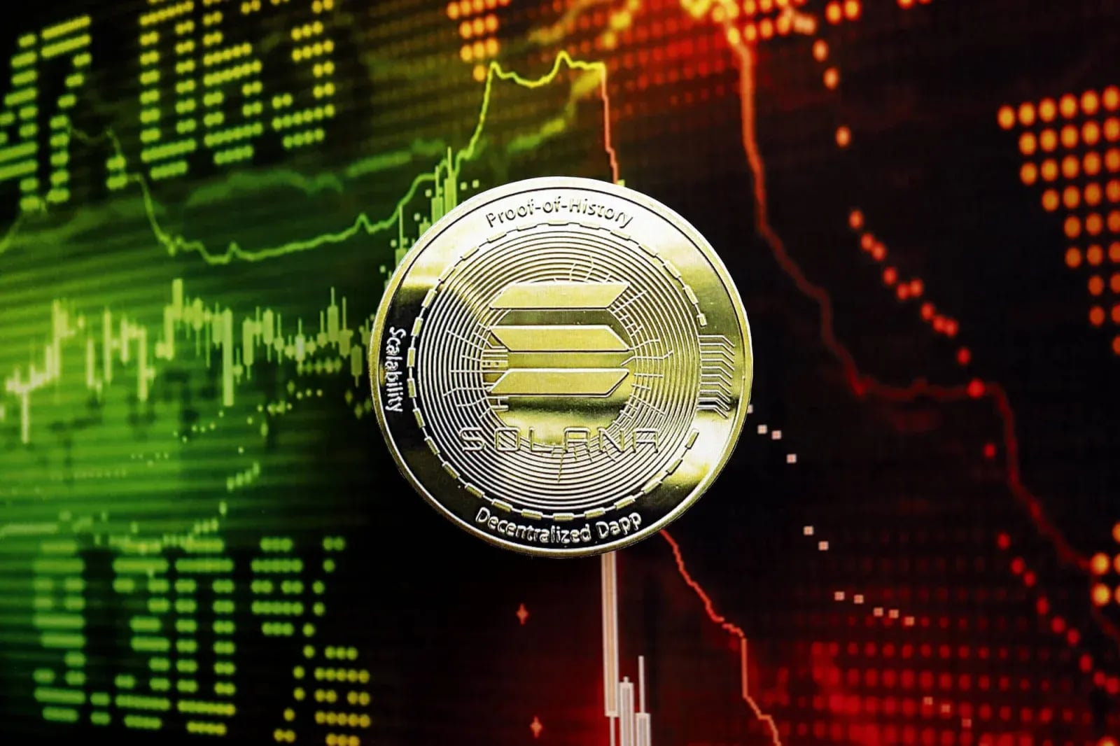 Solana shows signs of recovery as long/short ratio indicates bullish bias