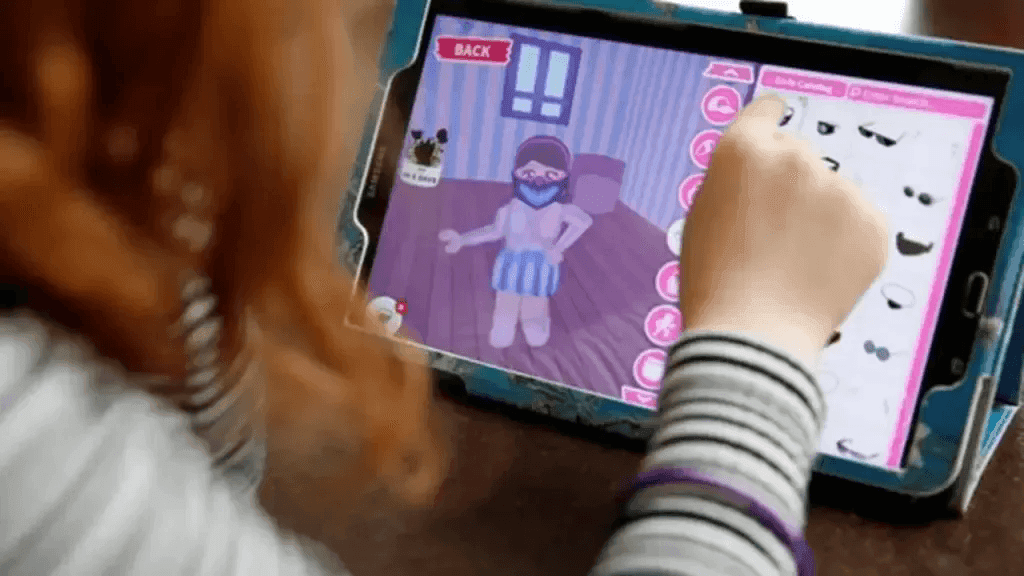 Warning on game-based scams that lure malware downloads and deposits