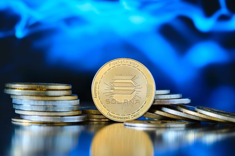 Solana price tests major support near $61.78 as charts outline a make-or-break range