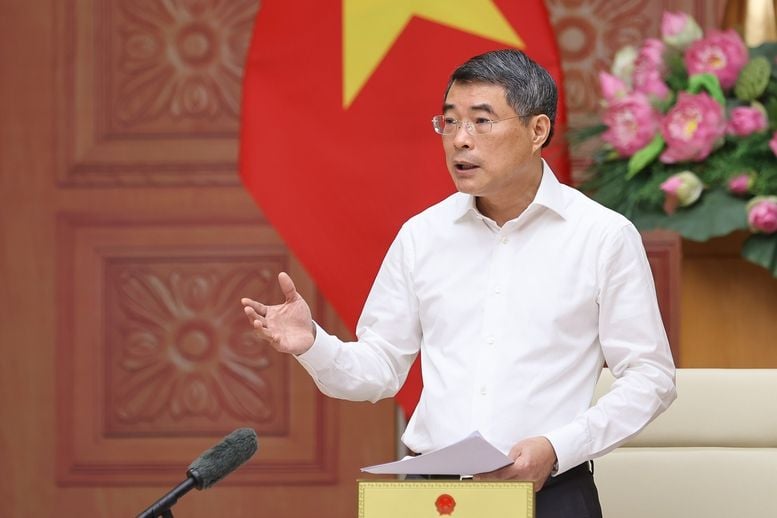 Prime Minister Lê Minh Hưng raises tax-exempt revenue threshold to VND 1 billion