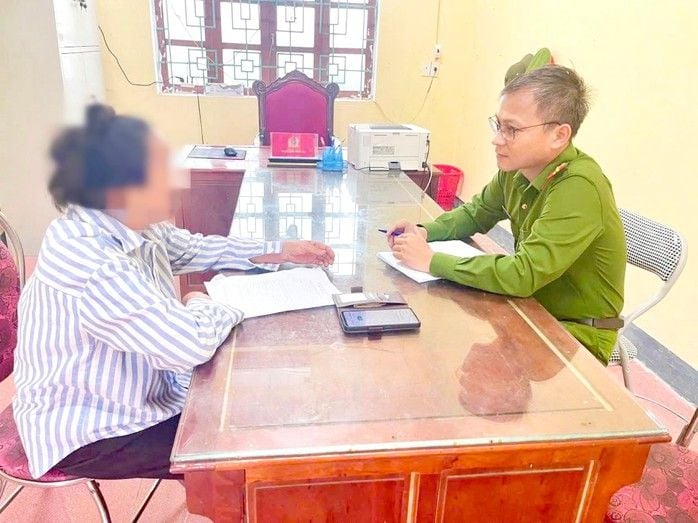 Người phụ nữ Hà Tĩnh thoát khỏi vụ lừa đảo giả danh cơ quan thi hành pháp luật nhờ sự can thiệp kịp thời của công an