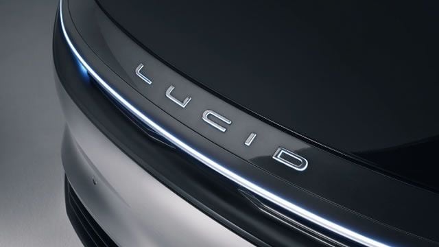 Lucid Group stock faces a challenging 2026 amid expected losses and dilution risk