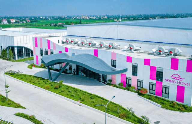 May Sông Hồng sẽ chi trả cổ tức bằng tiền mặt 10% cho năm 2025; ngày đăng ký cuối cùng nhận cổ tức là 19/5/2026, ngày thanh toán dự kiến 10/6/2026