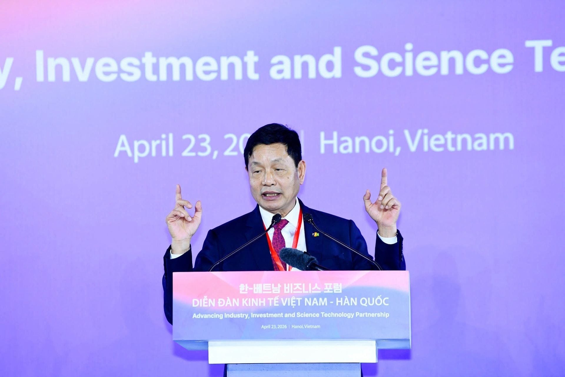 Vietnam has ambitious plans and once shared a starting point with South Korea, says Trương Gia Bình.