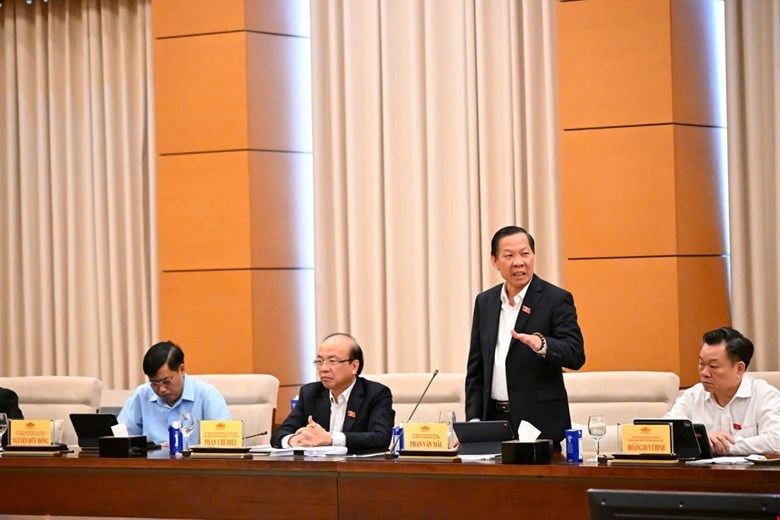 Proposed taxable threshold for household businesses set at 2 billion dong