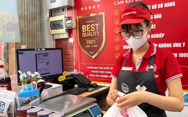 Vietnamese brands boost internal capabilities to meet growing demand for fast delivery on e-commerce platforms