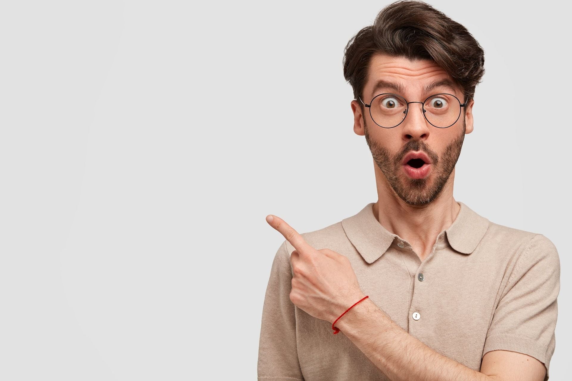 Q1 2026 earnings update: oil and gas surge; banks and F&B rally; real estate diverges