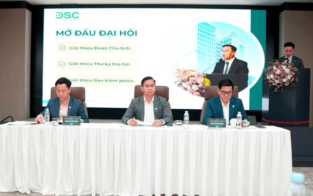 An image uploaded to Strapi called screenshot-2026-04-16-at-141854-1776327562063-1776327562578305320235-0-48-1141-1874-crop-17763275733762041148431