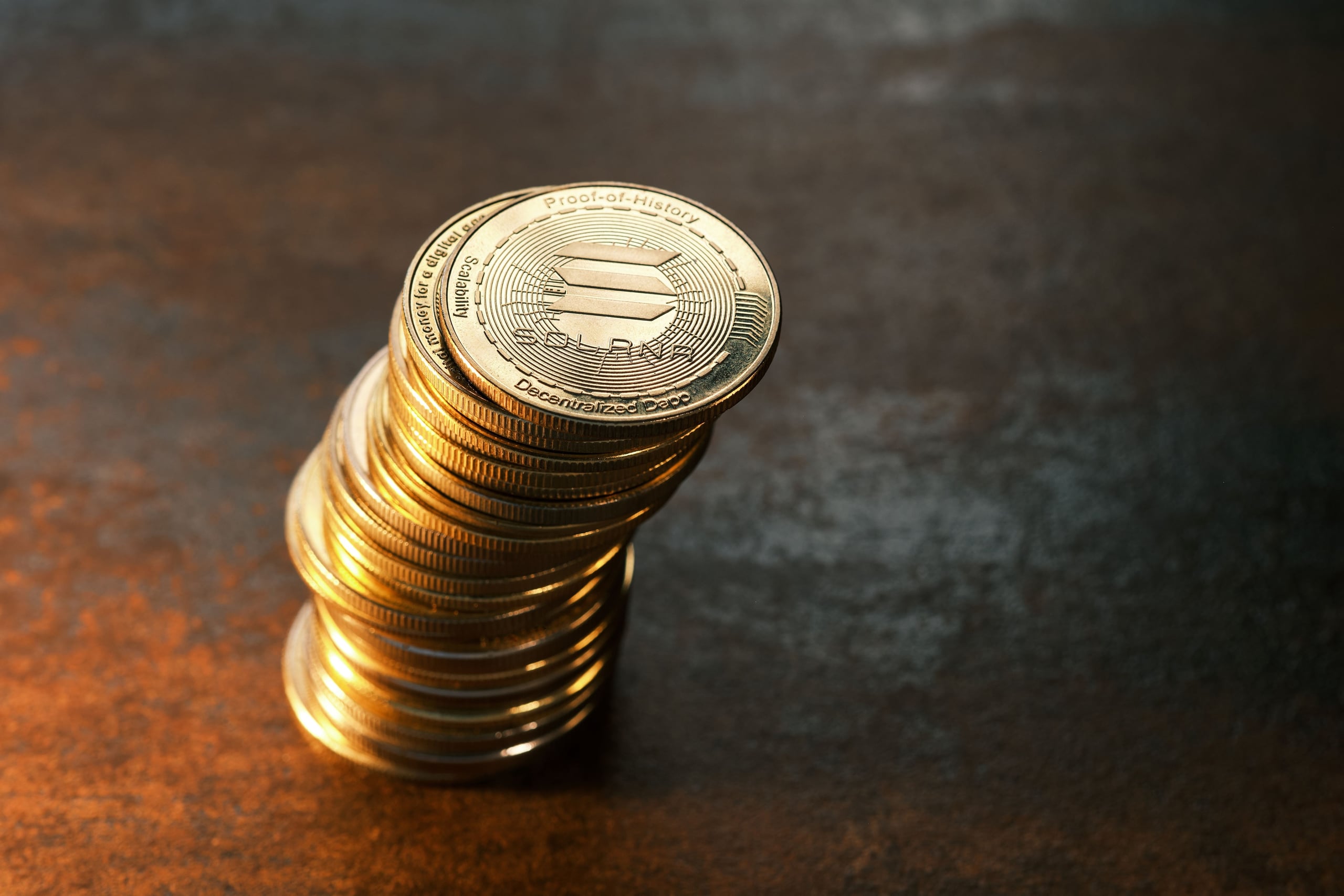 Solana Draws $31.8M Inflows as Analysts Eye Triangle Breakout and $500 Long-Term Target