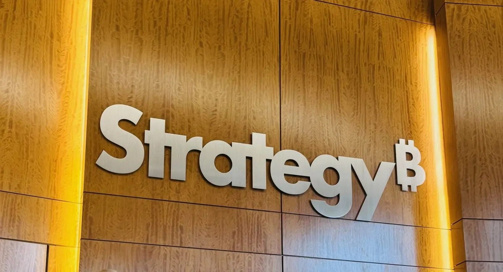 Strategy CEO Outlines Scenarios Where the Company Would Sell Bitcoin to Fund a Dividend