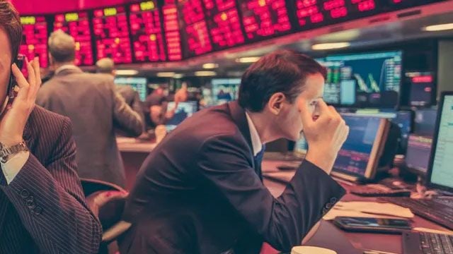 Tech investor Dan Niles predicts AI stocks could fall 30% to 50% in early 2027