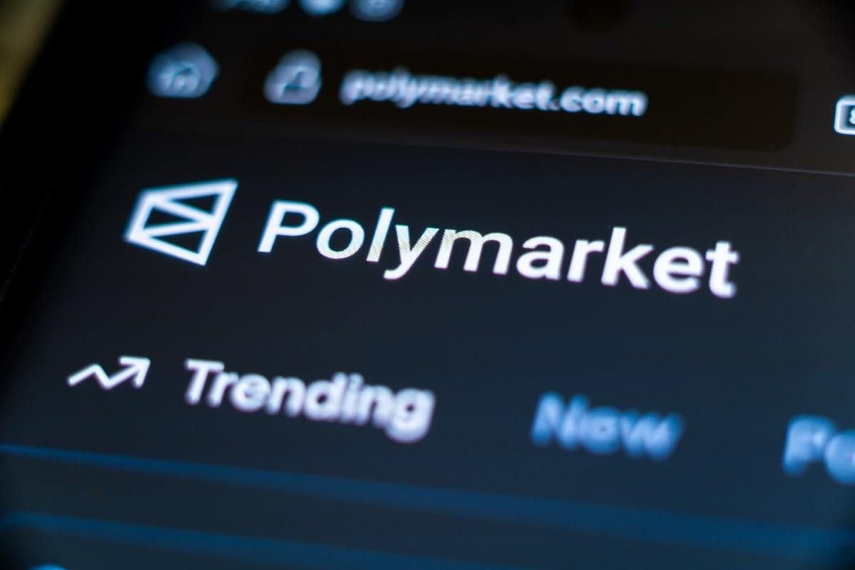 Bitcoin bets on Polymarket generate $2.35 million in profit across three wallets in February 2026