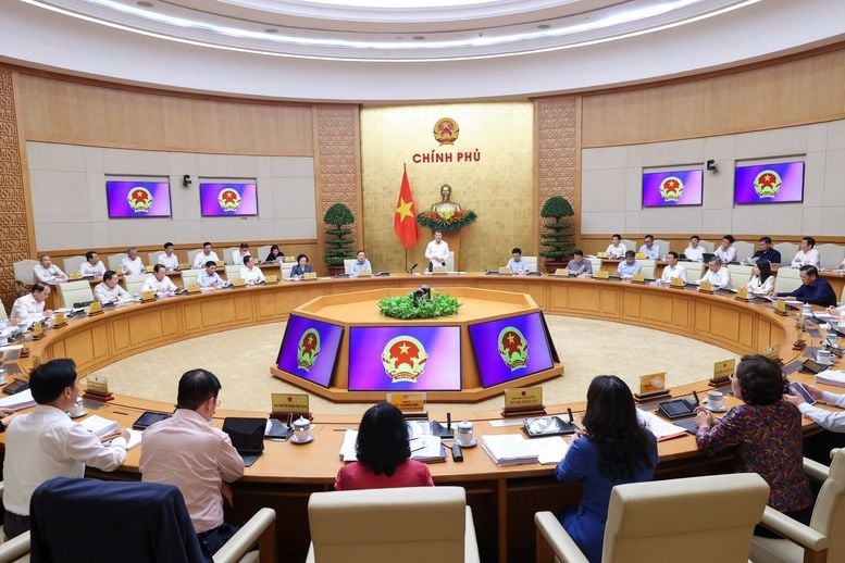 Urgent completion of the restructuring of local neighborhoods, hamlets, villages, and public sector units