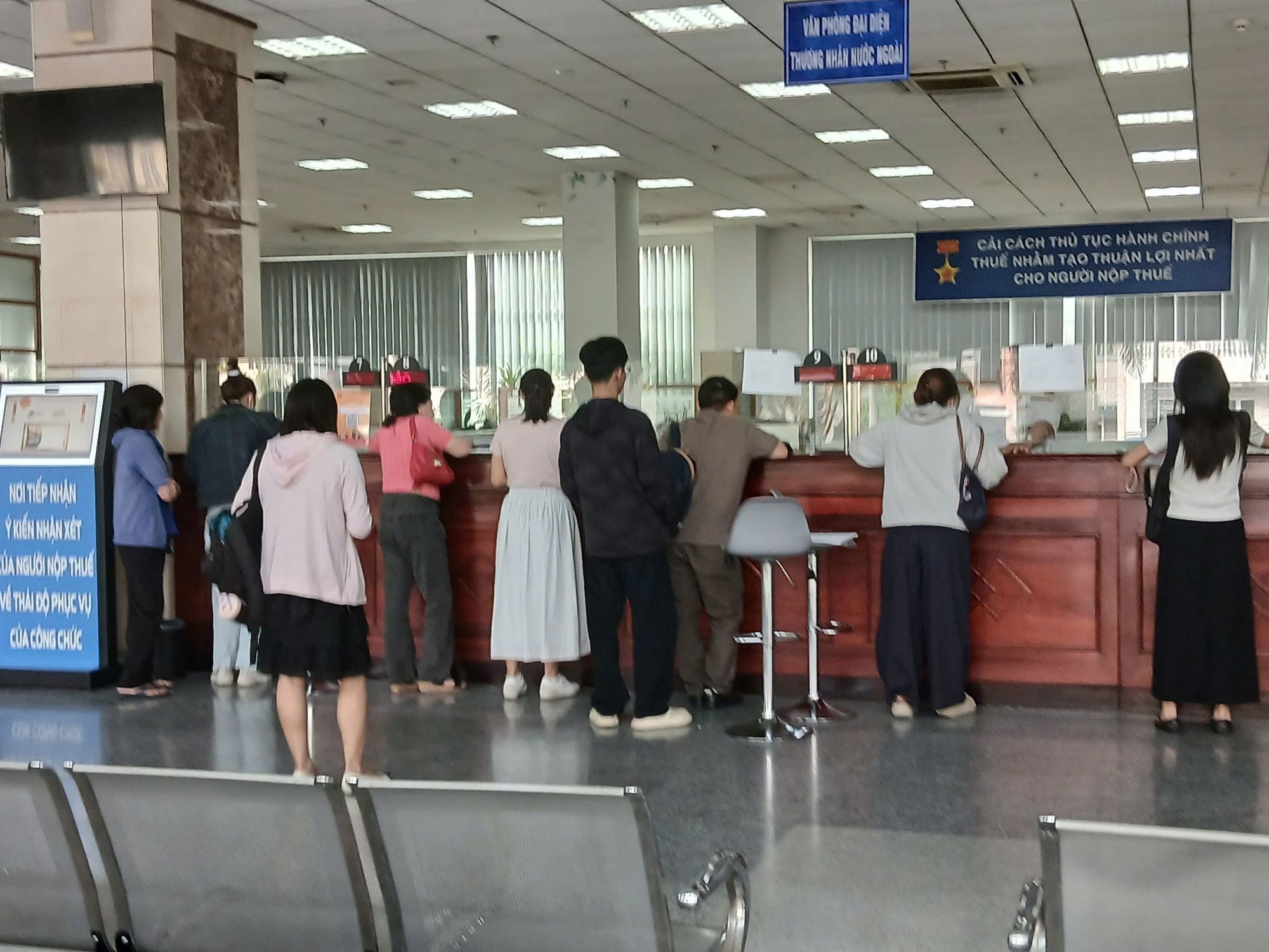 Tax threshold for non-salary foreign income raised to 5 million dong per occurrence, but freelancers still face pressure