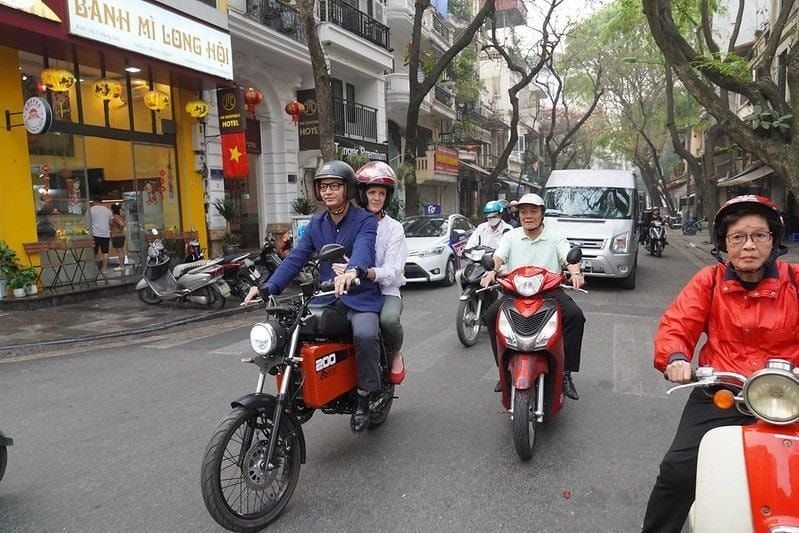 Study finds Vietnamese two-wheeler riders rely on real-time navigation to sustain income and improve safety amid congested traffic