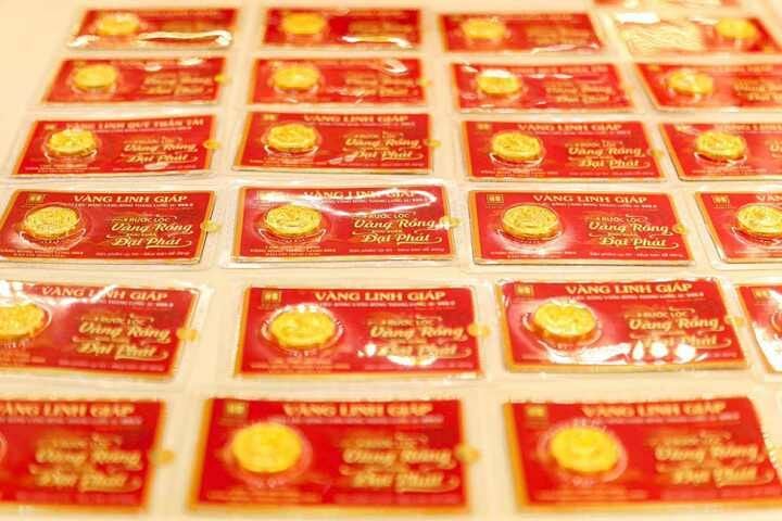 Giá vàng ngày 17/5: Giữ ở ngưỡng thấp khi thị trường xem xét căng thẳng địa chính trị và nhu cầu dầu thô