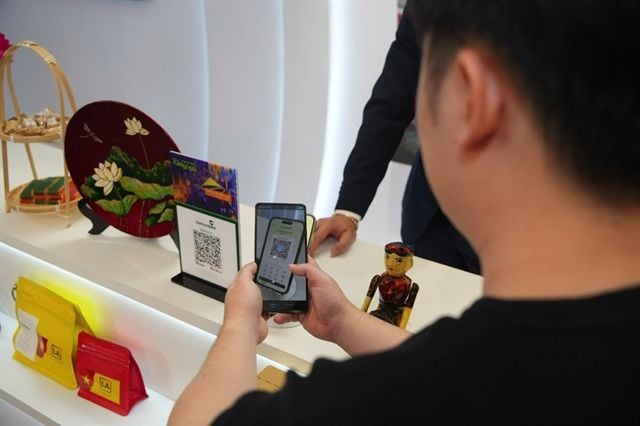 State Bank restricts banks from splitting transfers above 500 million dong