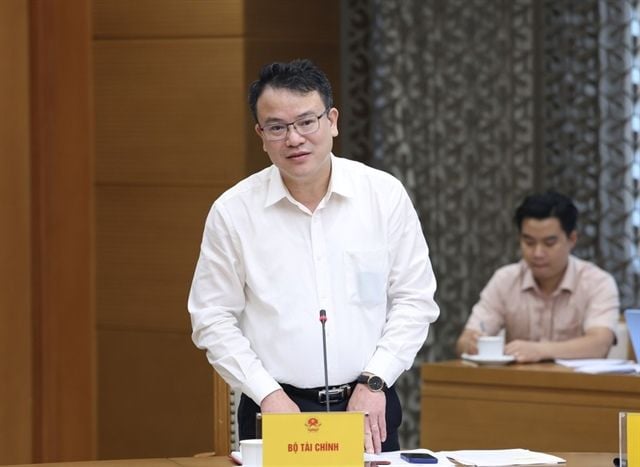 Deputy Prime Minister Nguyen Van Thang: Early allocation of growth targets for localities and state-owned enterprises