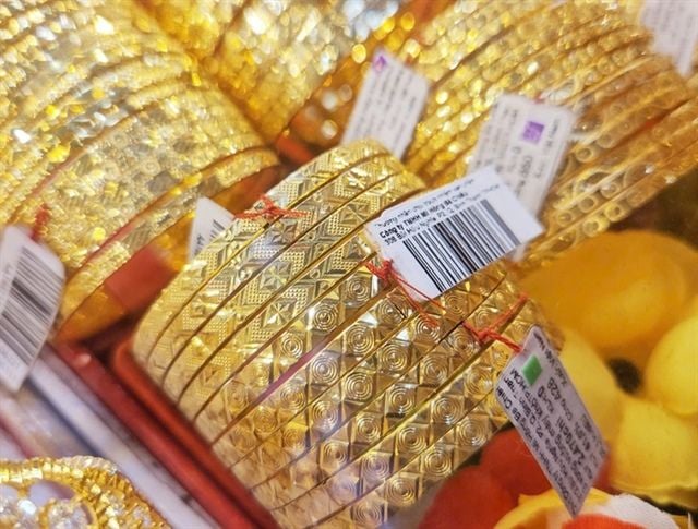 Domestic gold prices fall again on April 17, 2026, buyers face losses