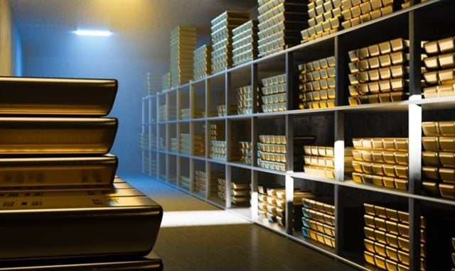 Why Europe is sending thousands of tonnes of gold to a secret vault in the United States