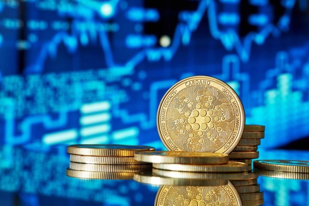 Chuyên gia phân tích ghi nhận tín hiệu tăng giá đối với Cardano (ADA) khi thị trường tập trung vào Bitcoin và Ethereum.